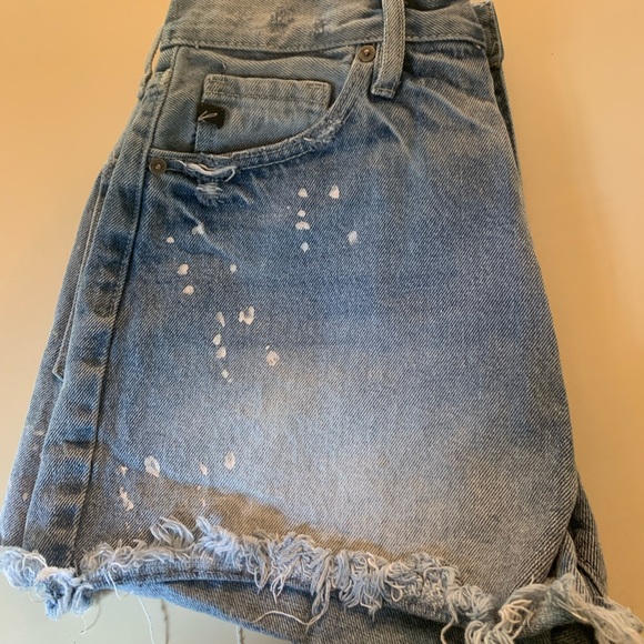 KanCan Jean Shorts 7/27 - Picture 3 of 6